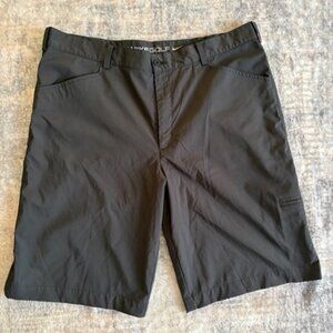 Nike Golf Shorts – Black – Men’s Size 38